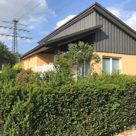 Komfortables Einzelhaus Mit Garten Halstenbek Exteriér fotografie