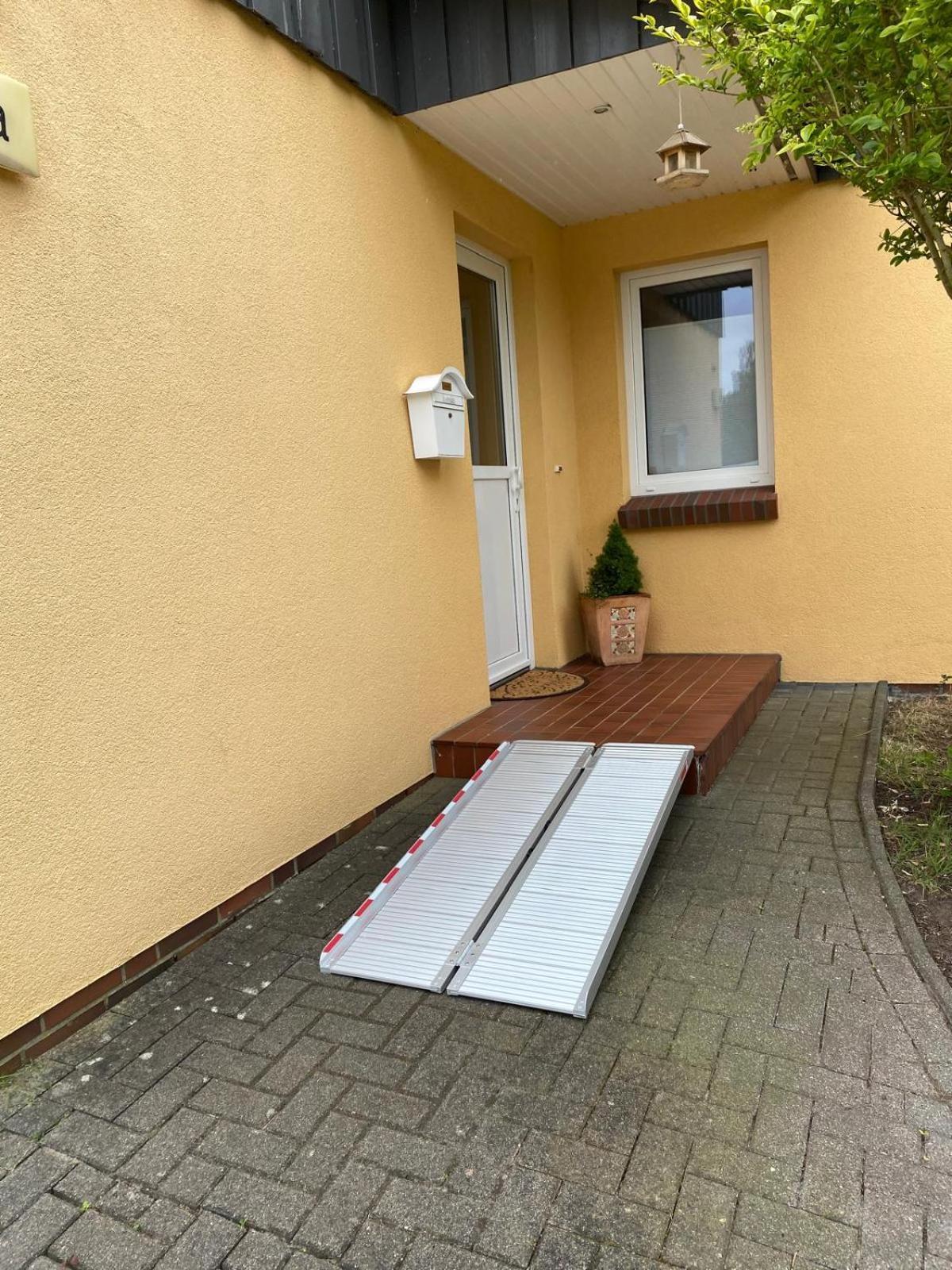 Komfortables Einzelhaus Mit Garten Halstenbek Exteriér fotografie